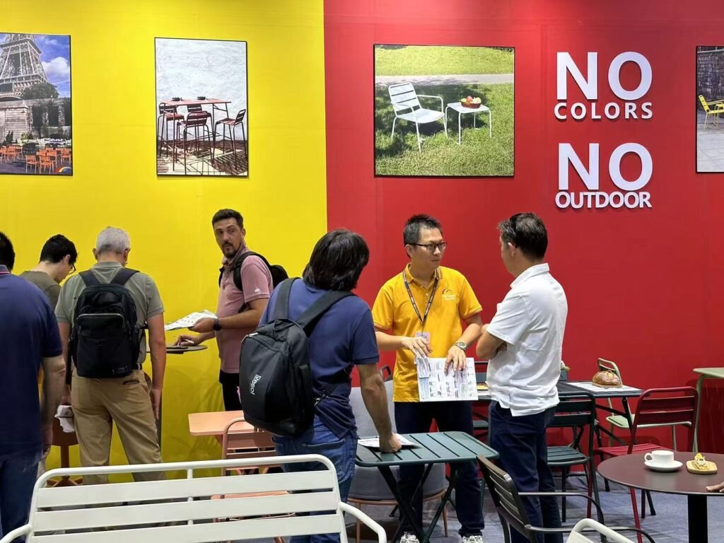 outdoor furniture factory inspection in China